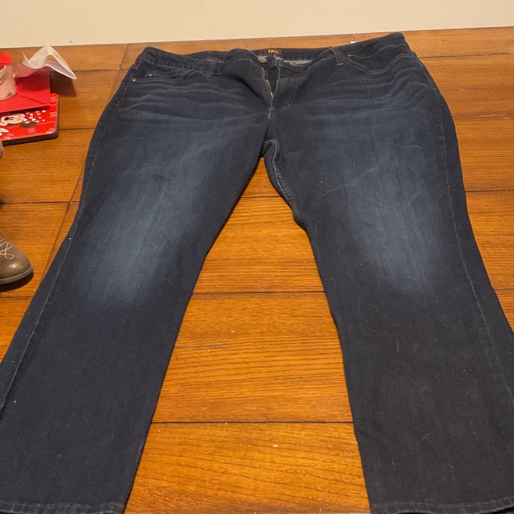 Gently used ladies Lee blue jeans size 22 W